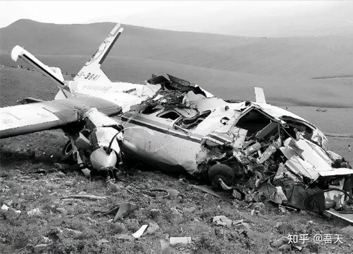 东航飞机坠毁视频的相关图片